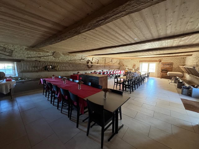 BAR- RESTAURANT-