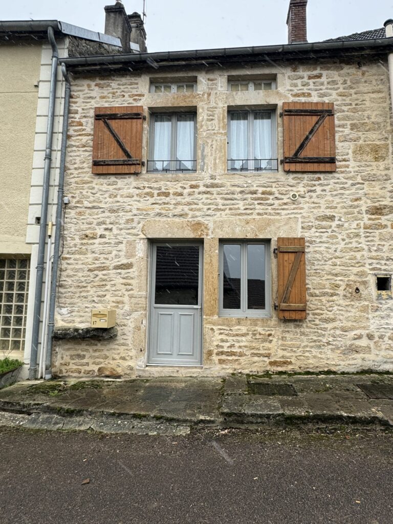 Ensemble immobilier avec terrain-EGUILLY